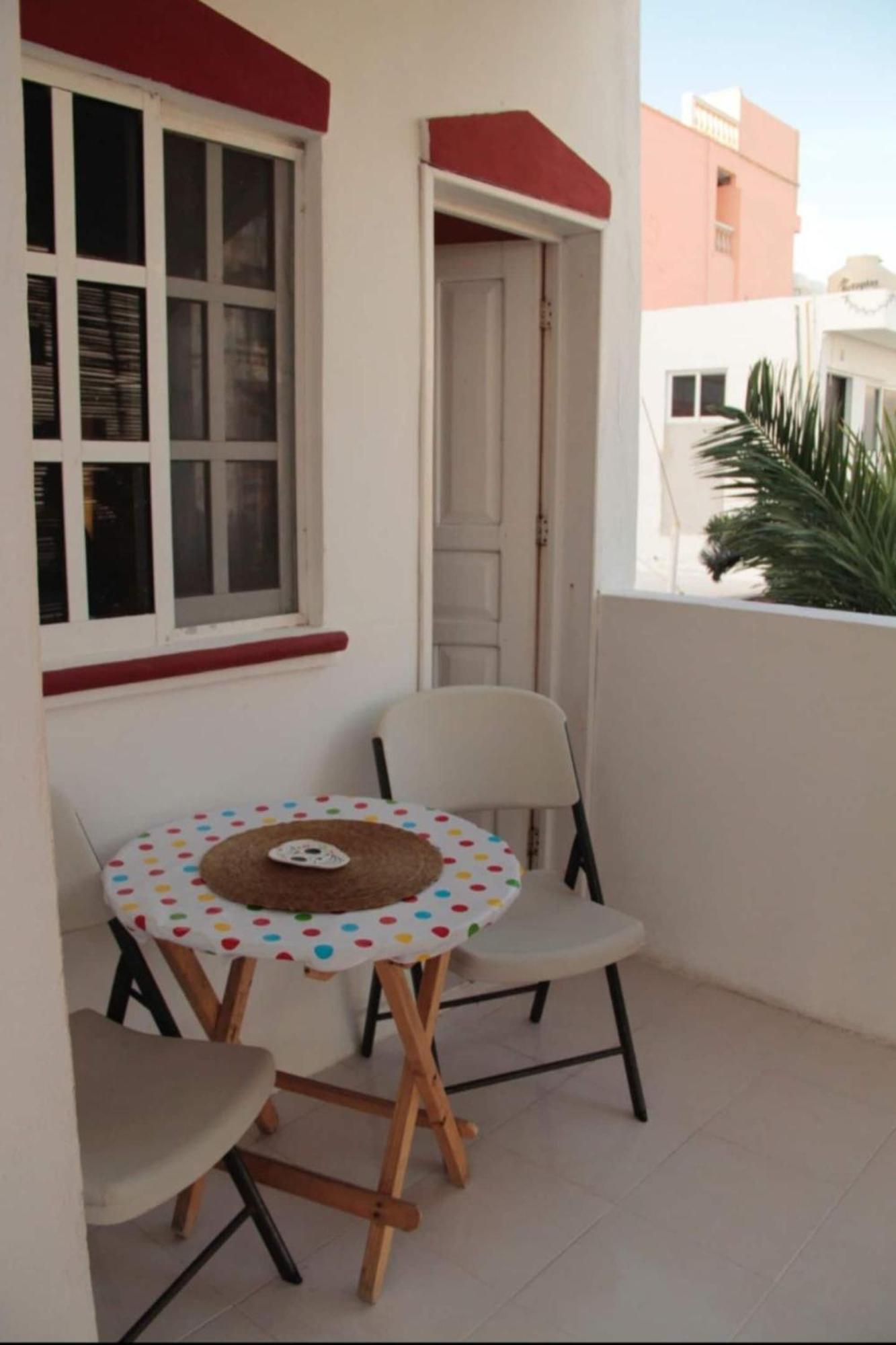 Balcony In Downtown * Ilha das Mulheres